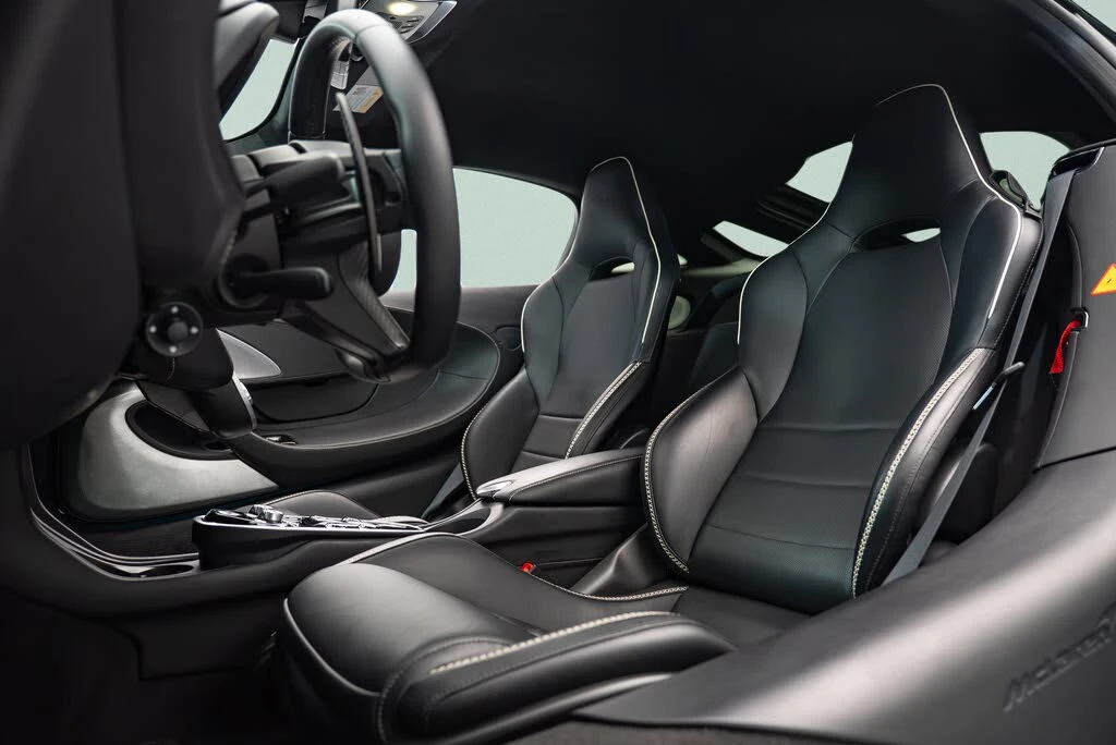 2023 McLaren GT - Image 9 of 20