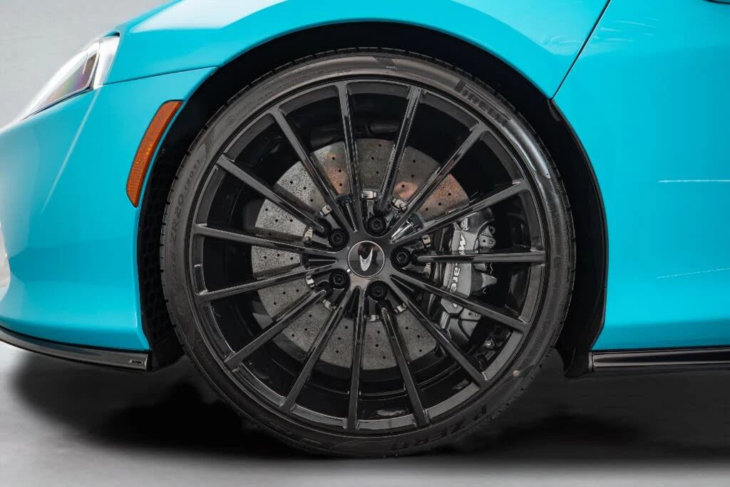 2023 McLaren GT - Image 19 of 20