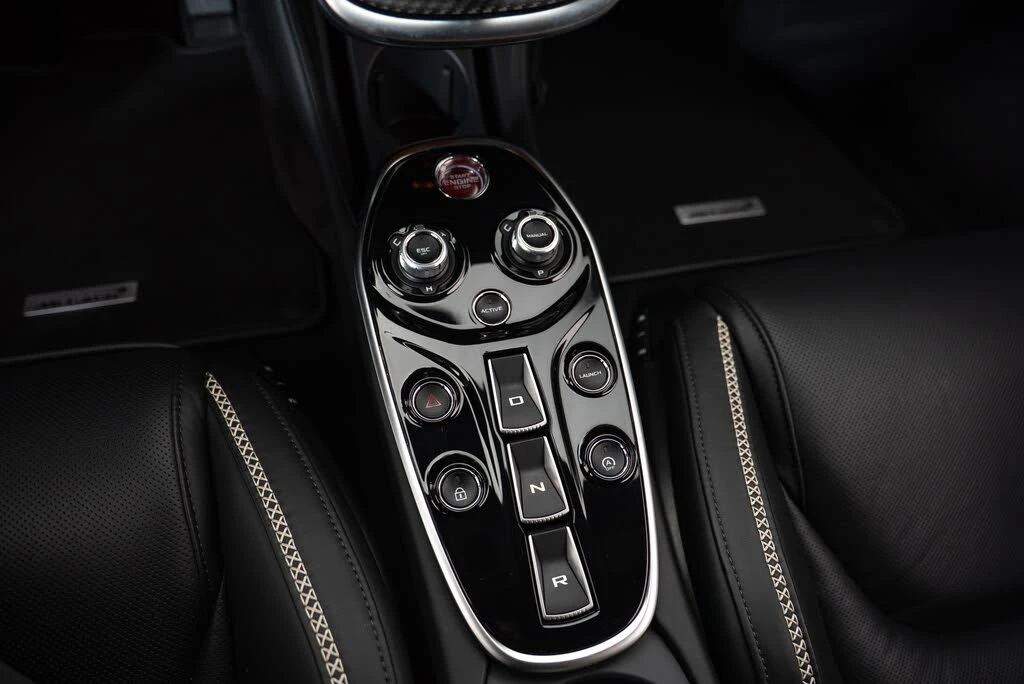 2023 McLaren GT - Image 15 of 20