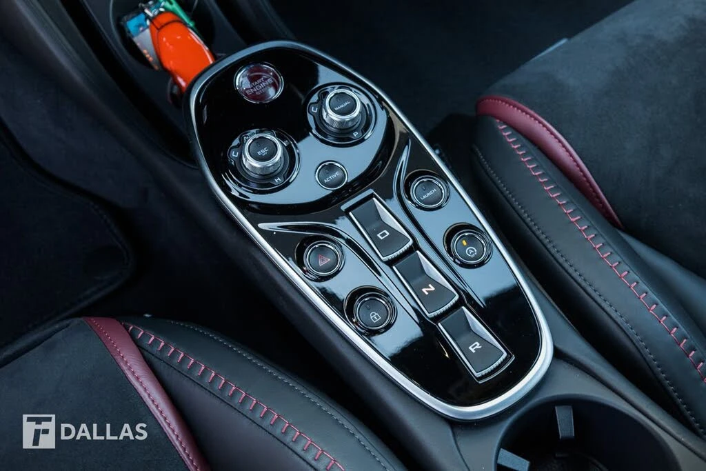 2023 McLaren GT - Image 25 of 31