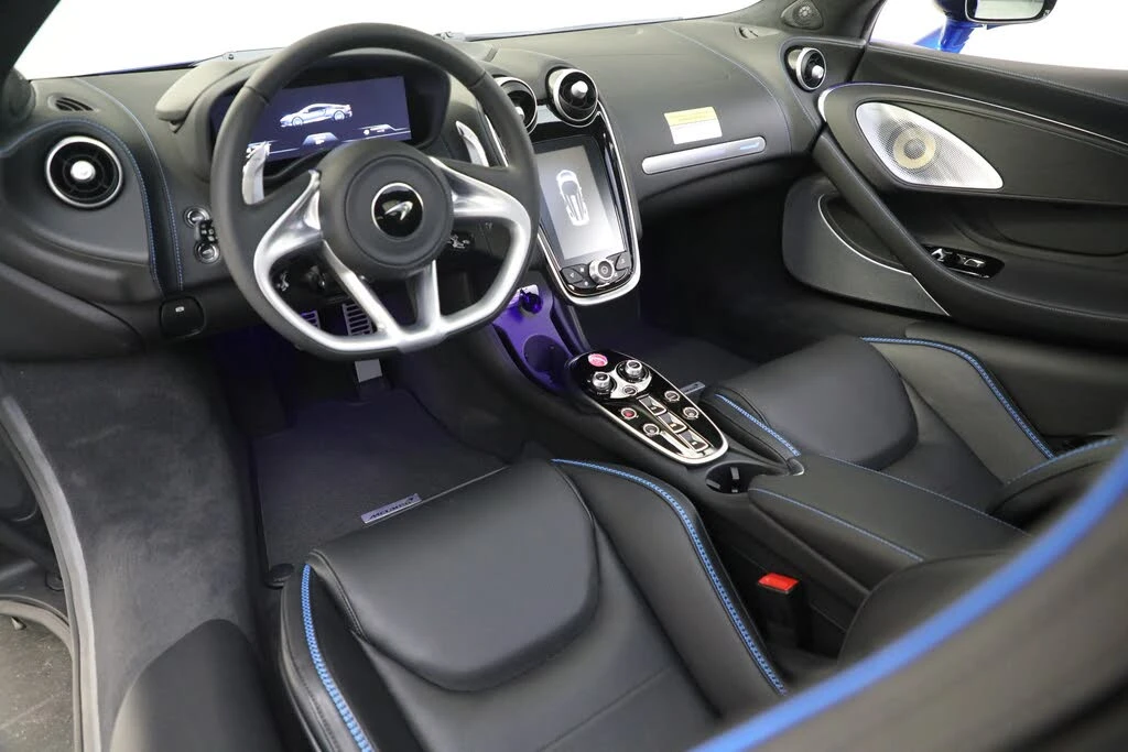 2023 McLaren GT - Image 22 of 31