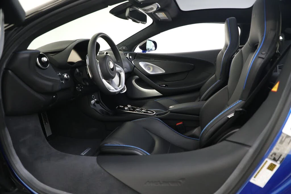 2023 McLaren GT - Image 23 of 31