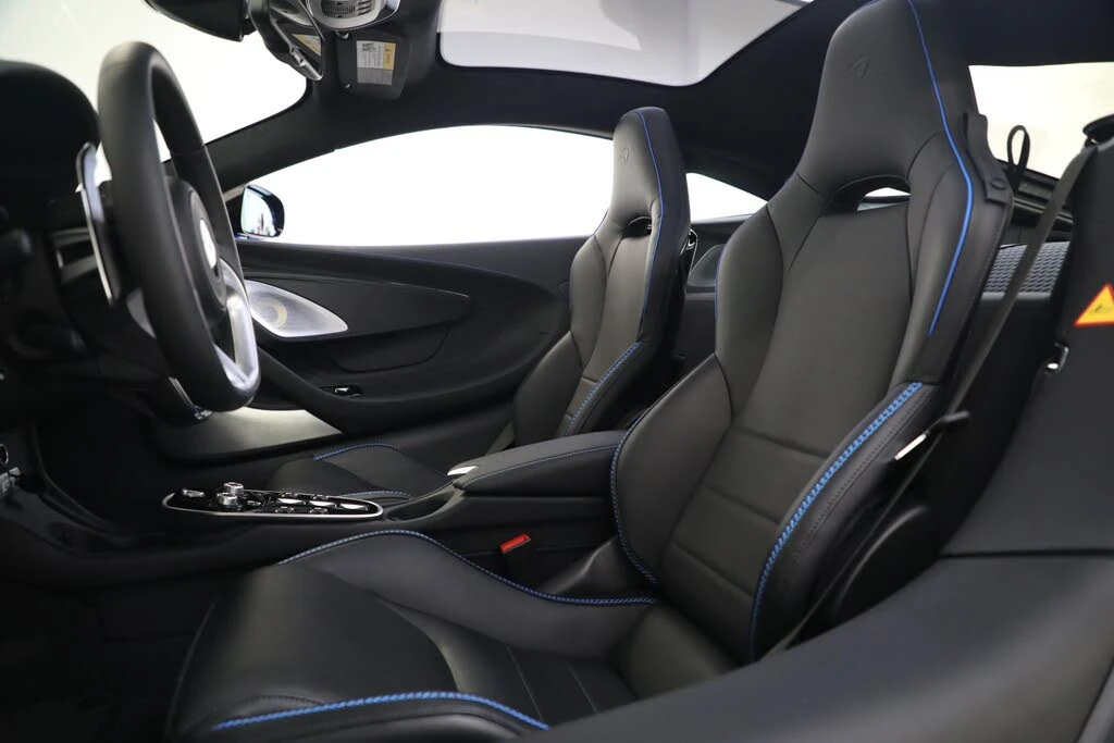2023 McLaren GT - Image 24 of 31