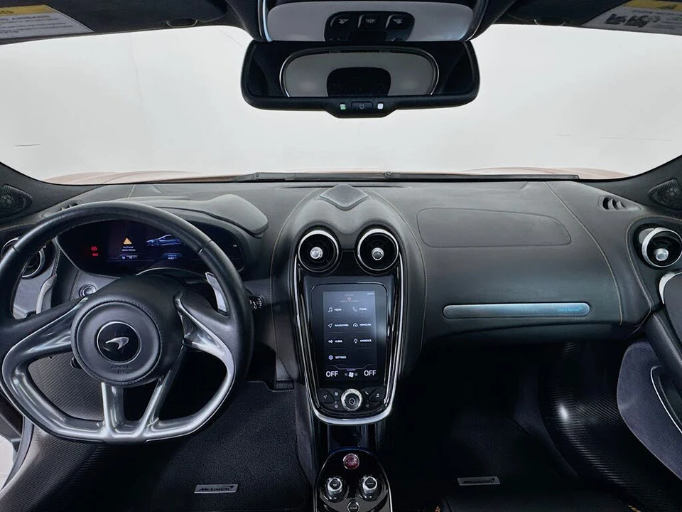 2023 McLaren GT - Image 22 of 25