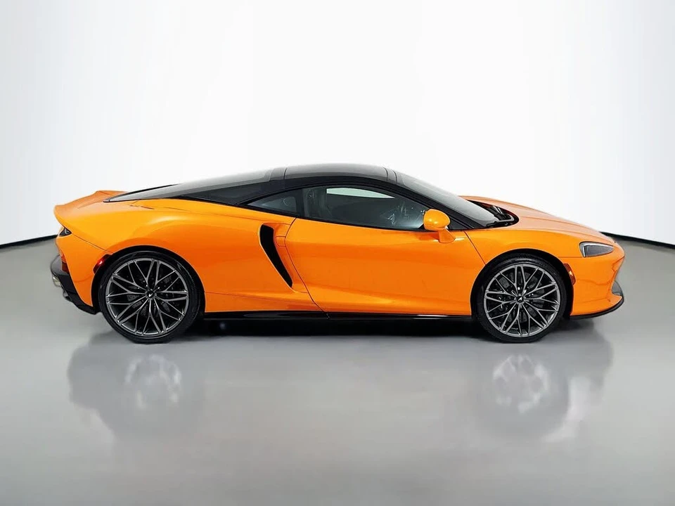 2023 McLaren GT - Image 8 of 25
