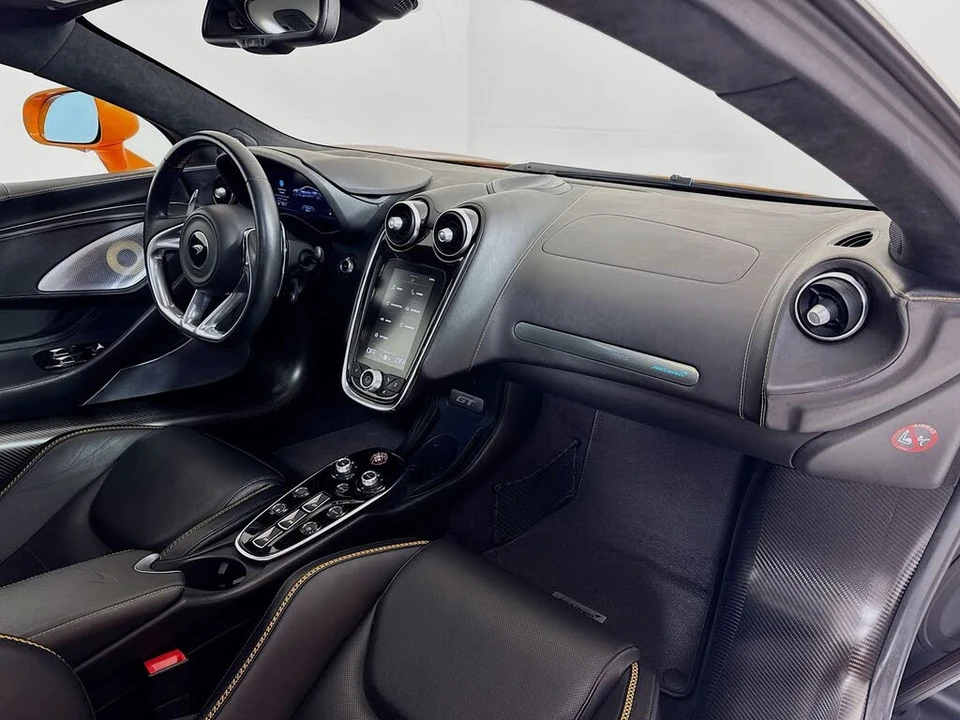 2023 McLaren GT - Image 24 of 25