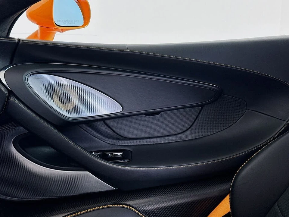 2023 McLaren GT - Image 15 of 25