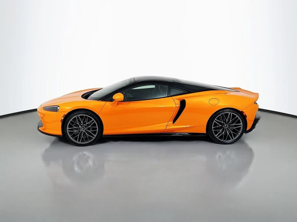2023 McLaren GT - Image 4 of 25