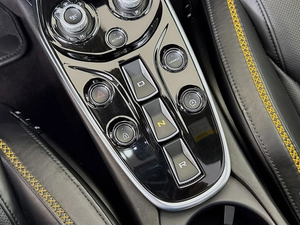 2023 McLaren GT - Image 14 of 25