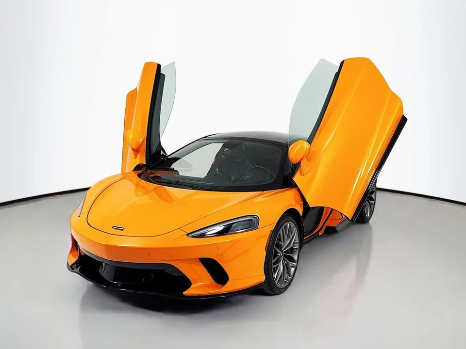 2023 McLaren GT - Image 3 of 25