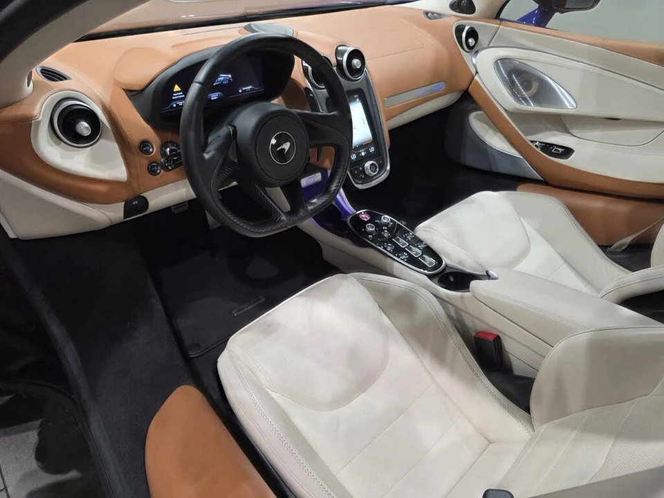 2023 McLaren GT - Image 7 of 26