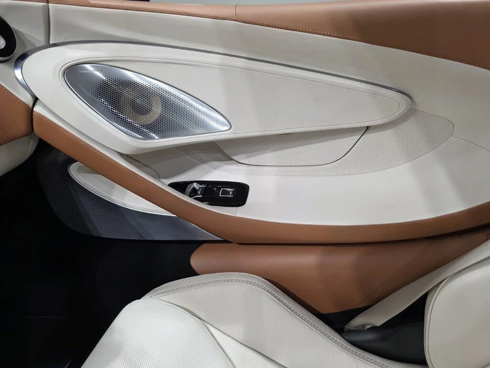 2023 McLaren GT - Image 16 of 26