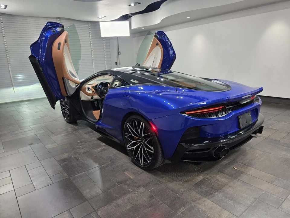 2023 McLaren GT - Image 22 of 26