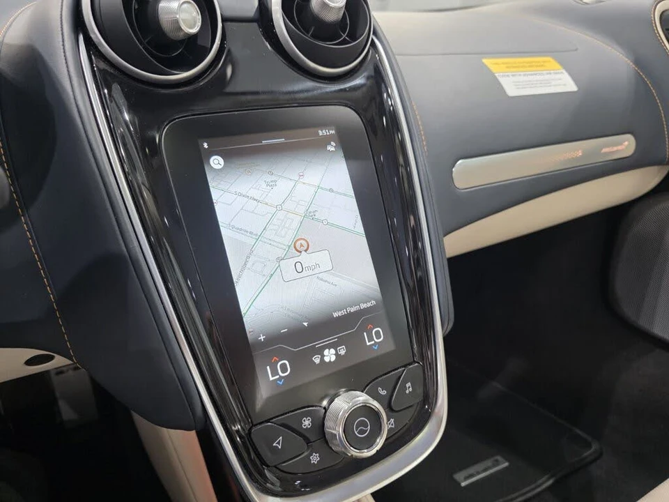 2023 McLaren GT - Image 13 of 21