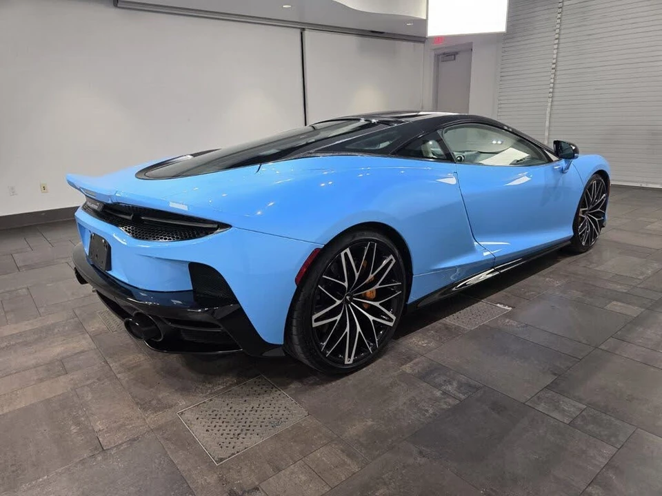 2023 McLaren GT - Image 19 of 21