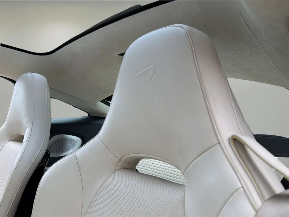2023 McLaren GT - Image 11 of 24