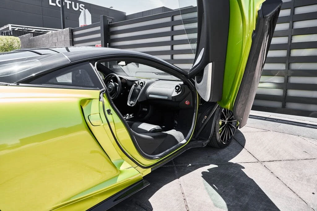 2023 McLaren GT - Image 29 of 31