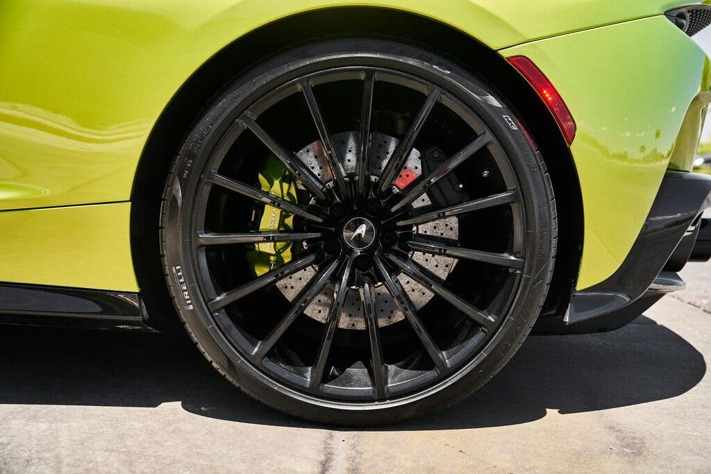2023 McLaren GT - Image 25 of 31
