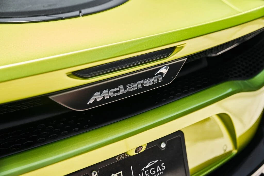 2023 McLaren GT - Image 12 of 31