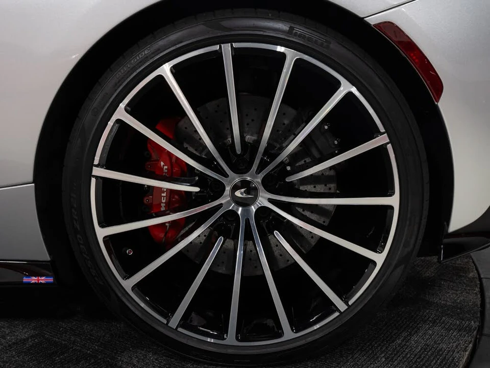 2023 McLaren GT - Image 26 of 31