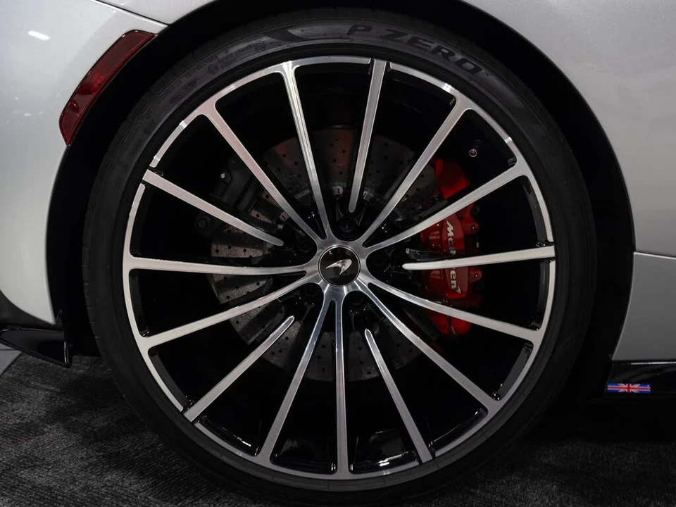2023 McLaren GT - Image 27 of 31