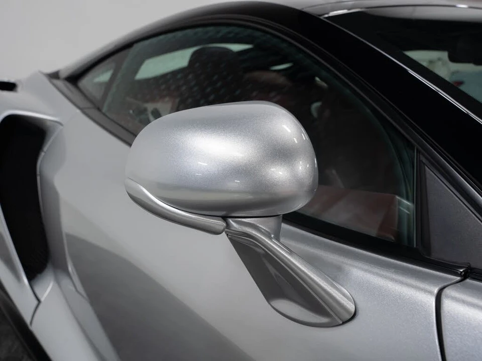 2023 McLaren GT - Image 14 of 31