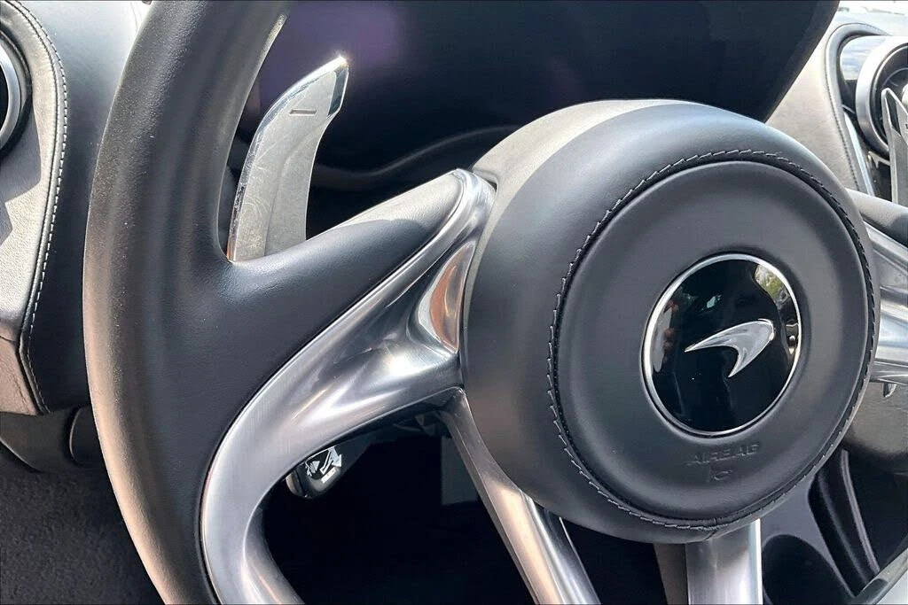 2023 McLaren GT - Image 23 of 31