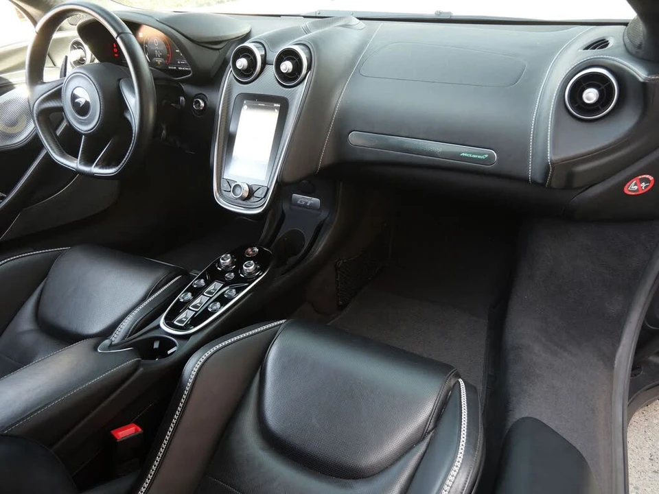 2023 McLaren GT - Image 10 of 25