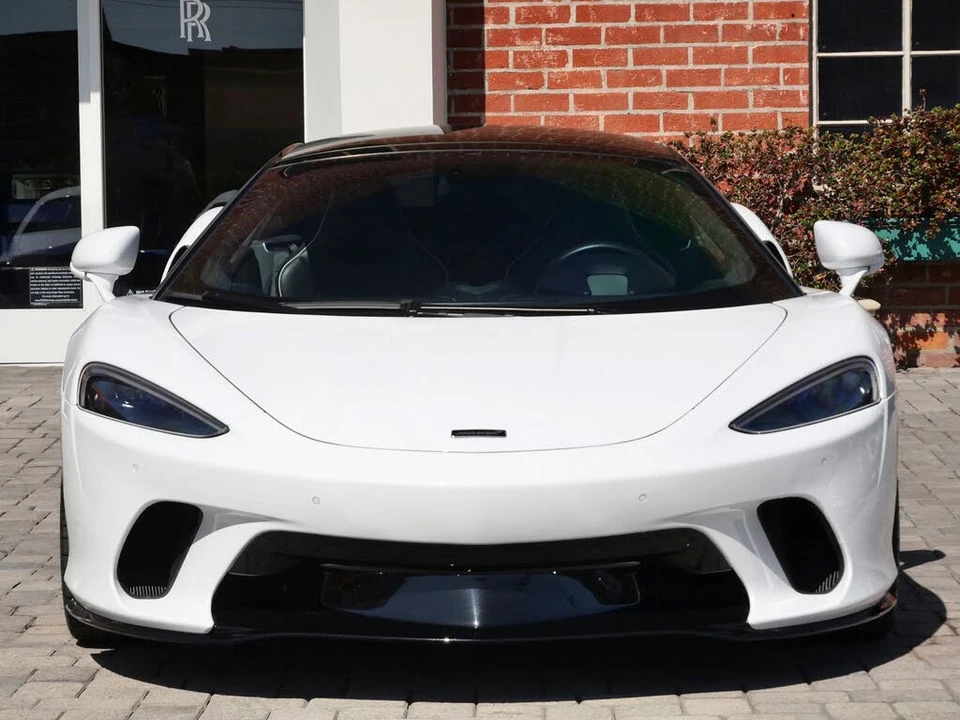 2023 McLaren GT - Image 2 of 25