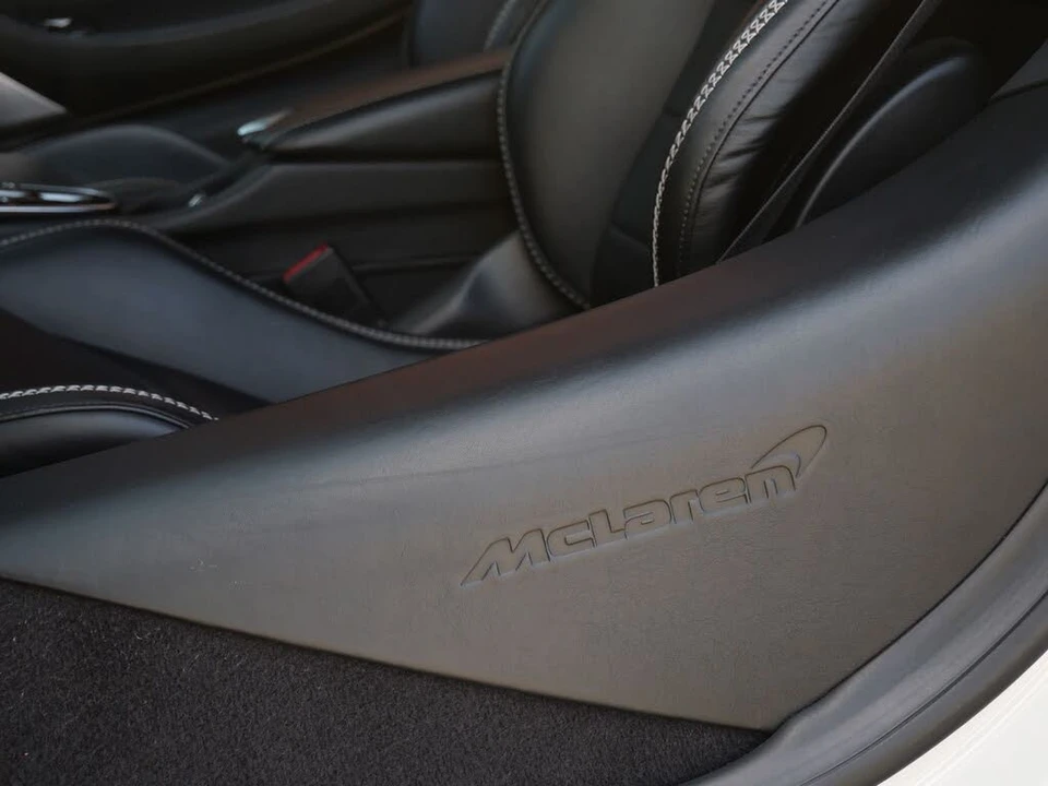 2023 McLaren GT - Image 19 of 25