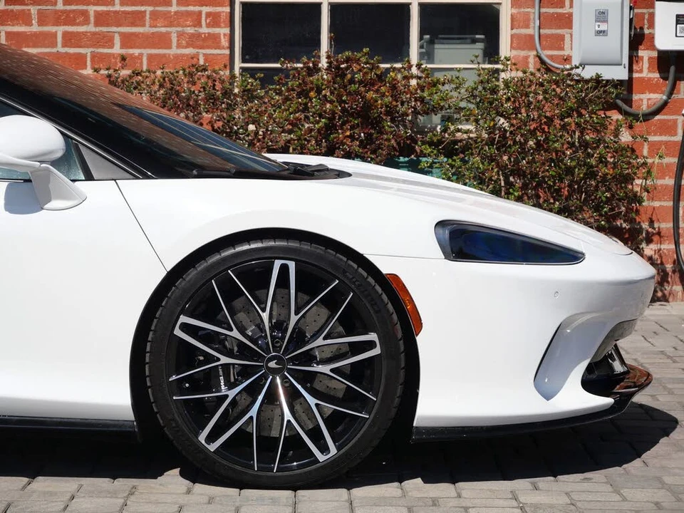 2023 McLaren GT - Image 7 of 25