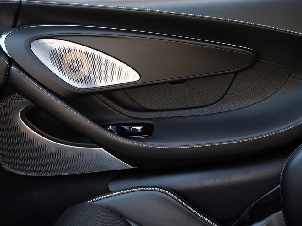 2023 McLaren GT - Image 18 of 25