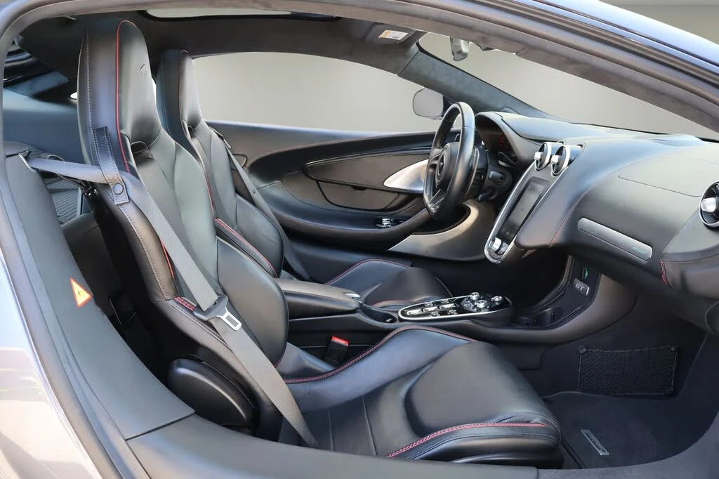 2023 McLaren GT - Image 14 of 26
