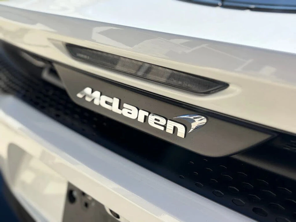 2023 McLaren GT - Image 12 of 31