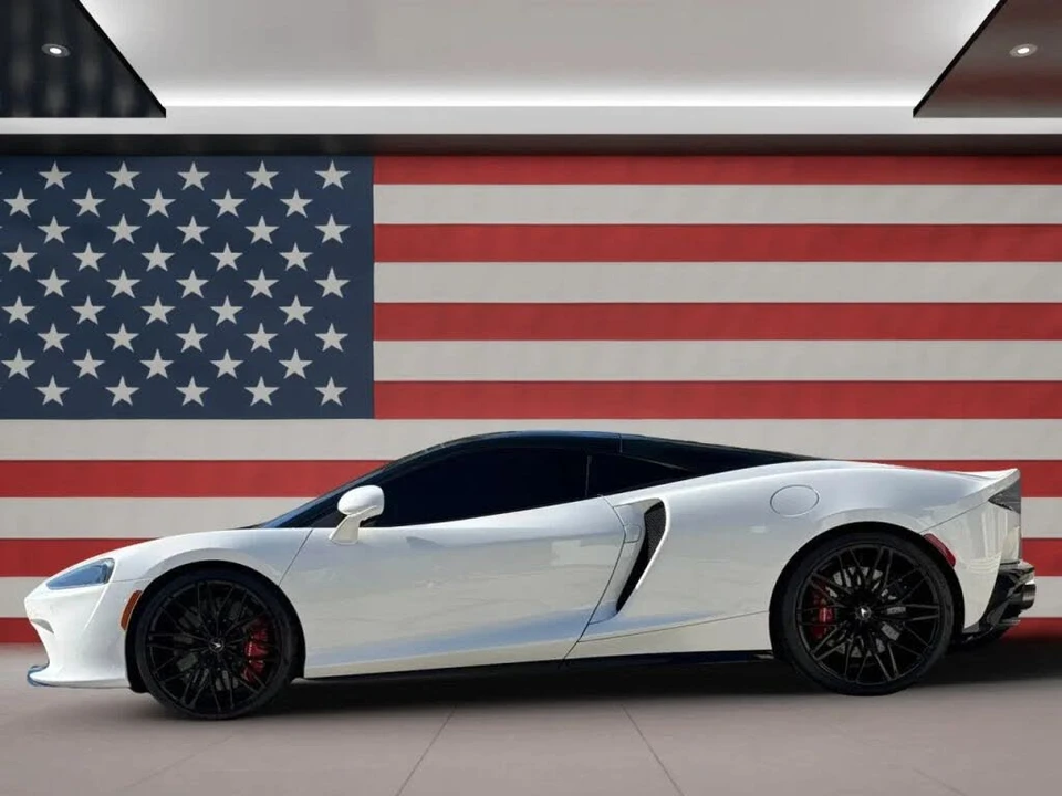 2023 McLaren GT - Image 2 of 31