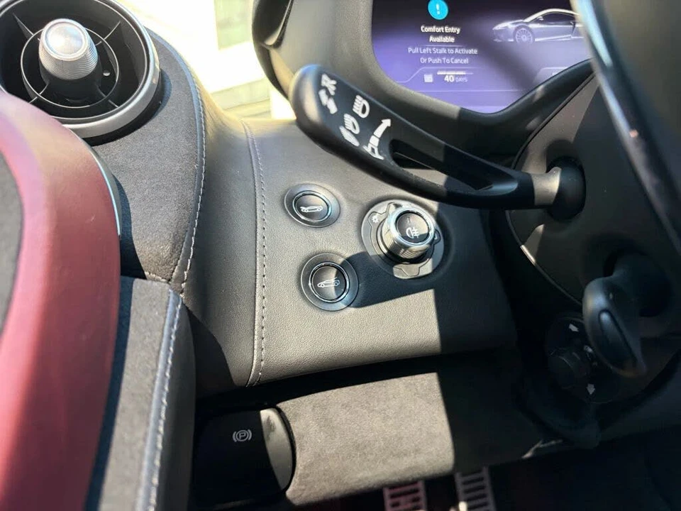 2023 McLaren GT - Image 28 of 31
