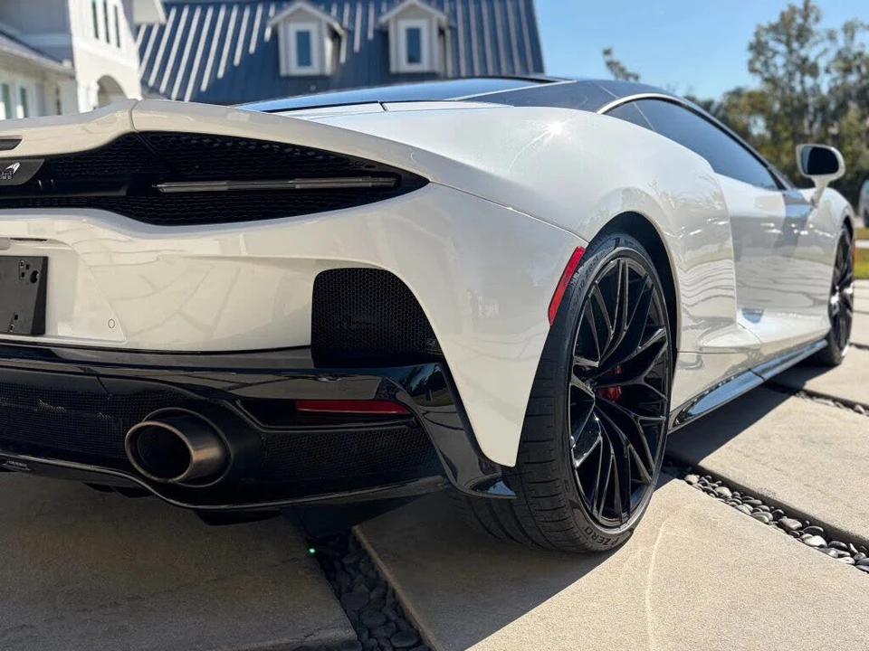 2023 McLaren GT - Image 6 of 31