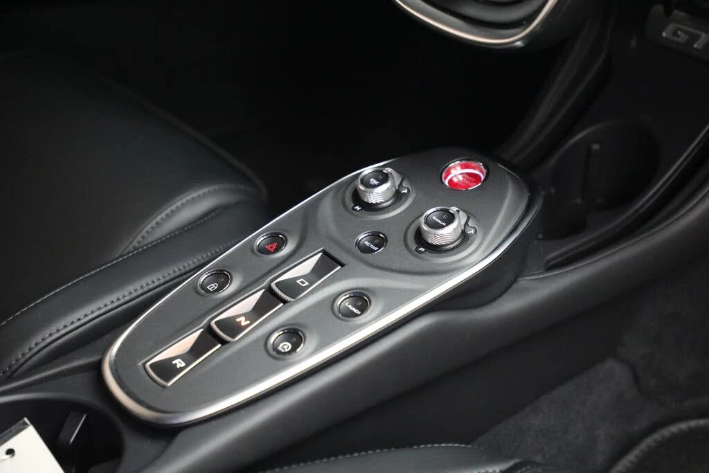 2023 McLaren GT - Image 20 of 31