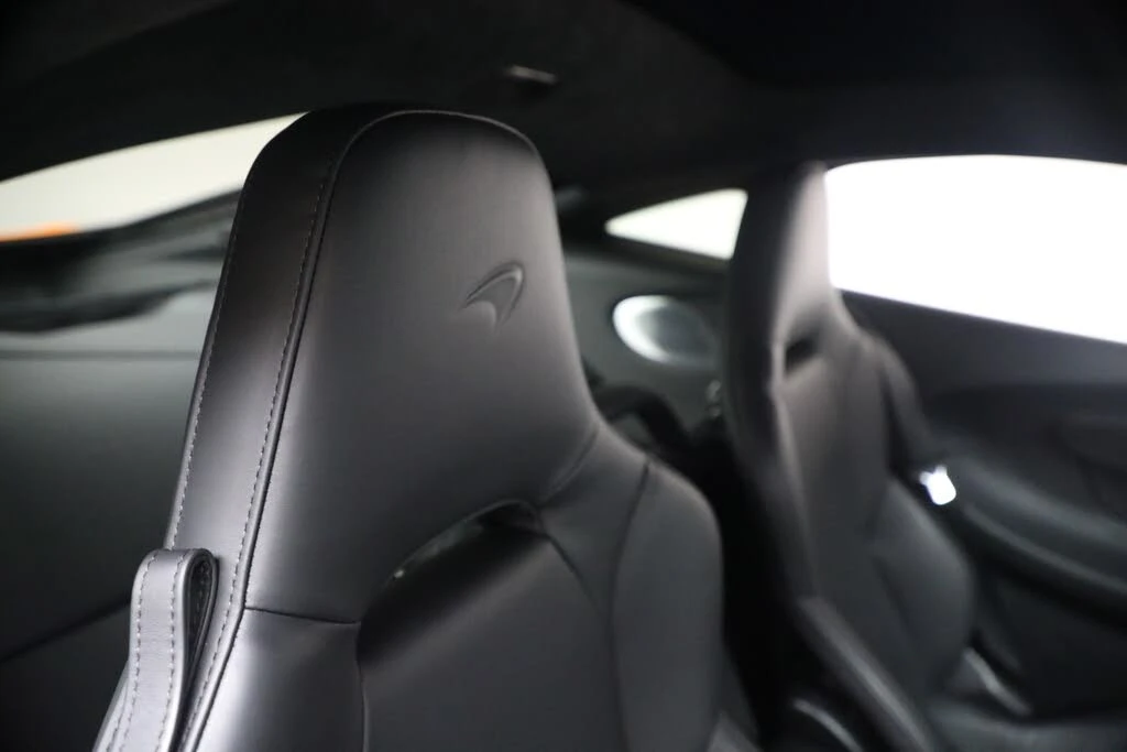 2023 McLaren GT - Image 25 of 31