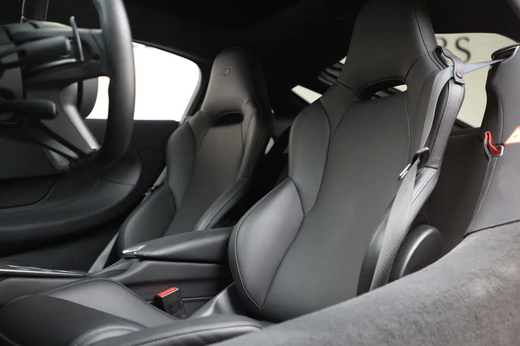 2023 McLaren GT - Image 16 of 31