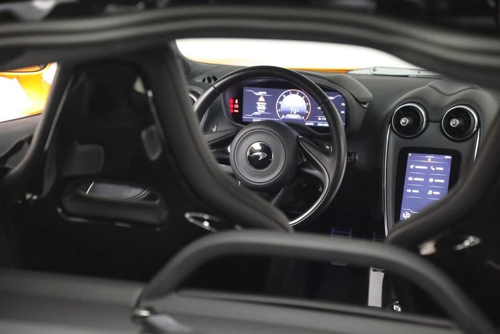 2023 McLaren GT - Image 24 of 31