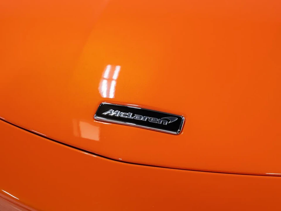 2023 McLaren GT - Image 17 of 31