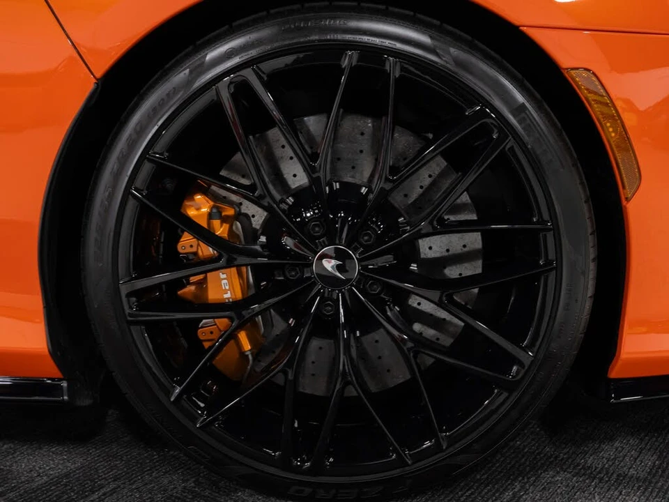 2023 McLaren GT - Image 28 of 31