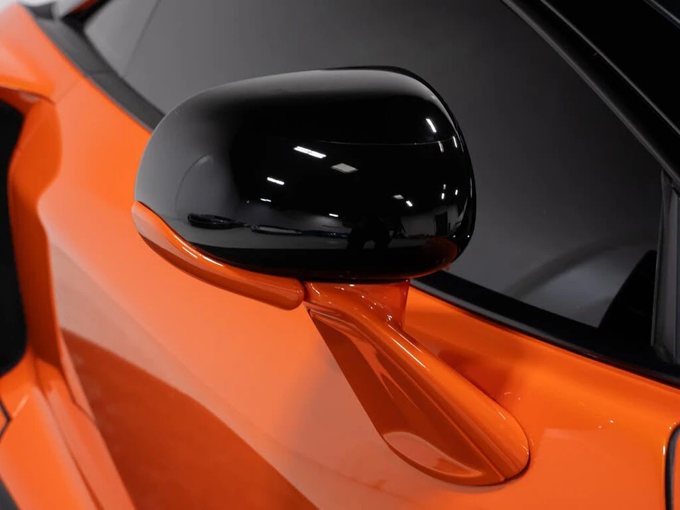 2023 McLaren GT - Image 15 of 31