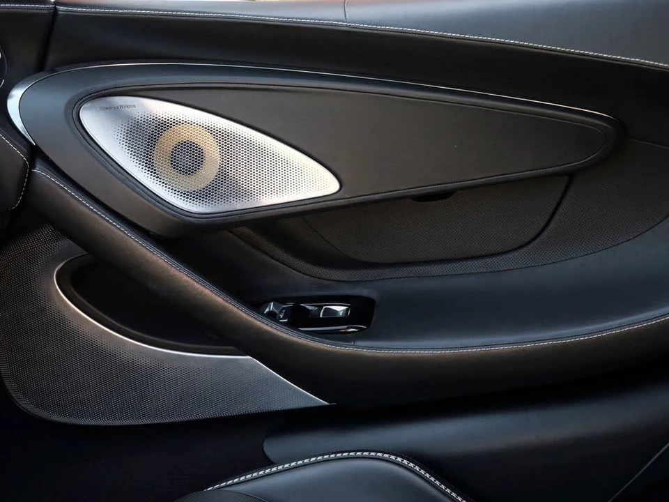 2023 McLaren GT - Image 19 of 27