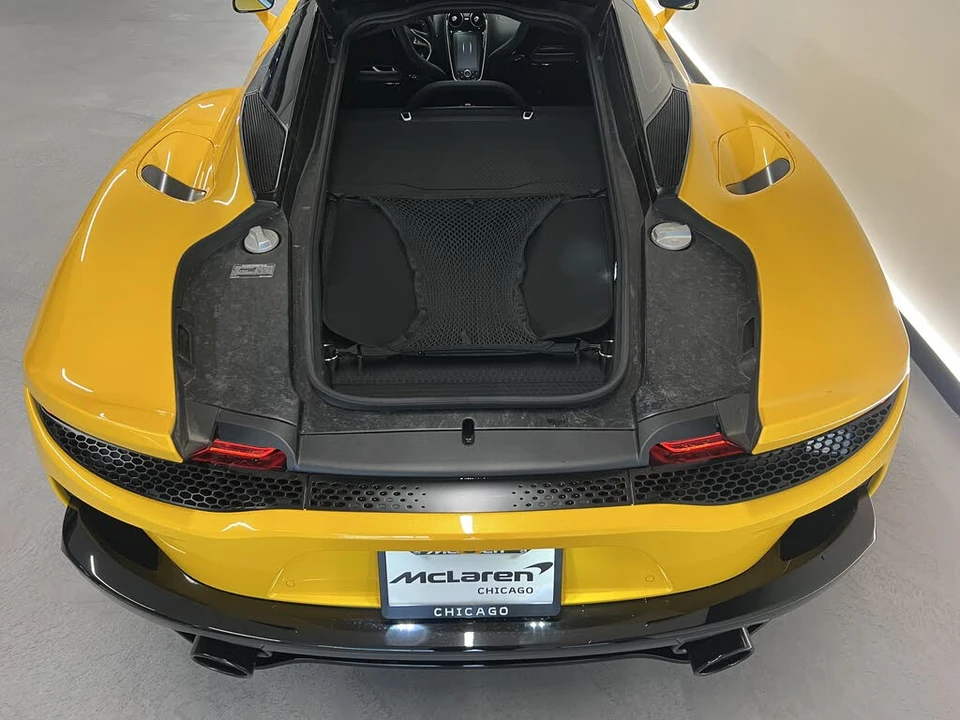 2023 McLaren GT - Image 12 of 26
