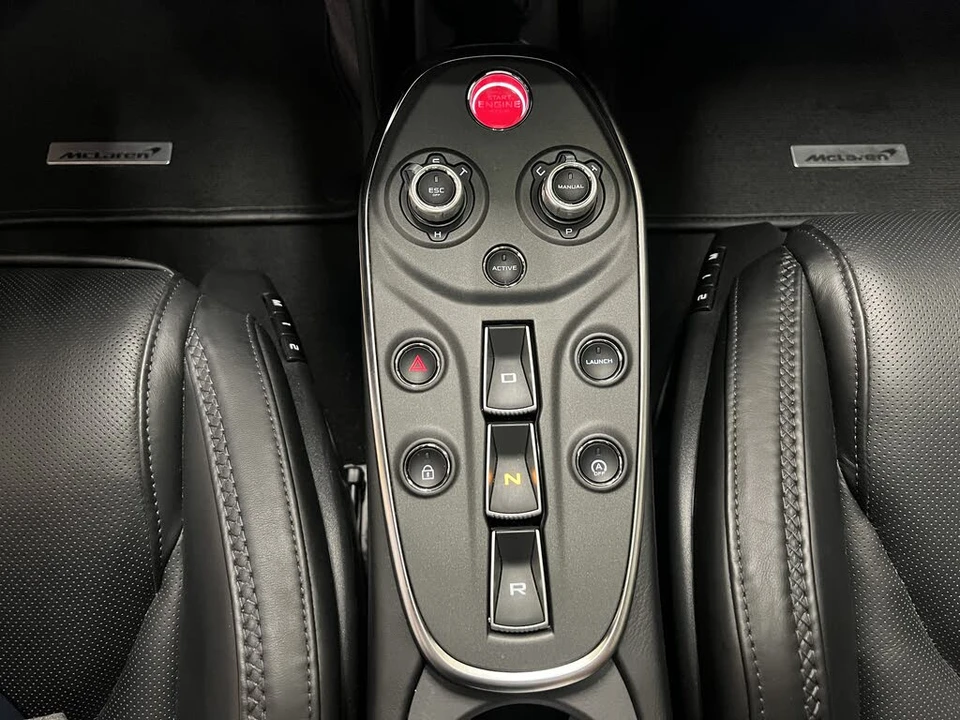 2023 McLaren GT - Image 22 of 26