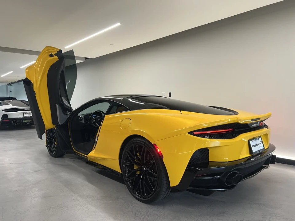 2023 McLaren GT - Image 15 of 26