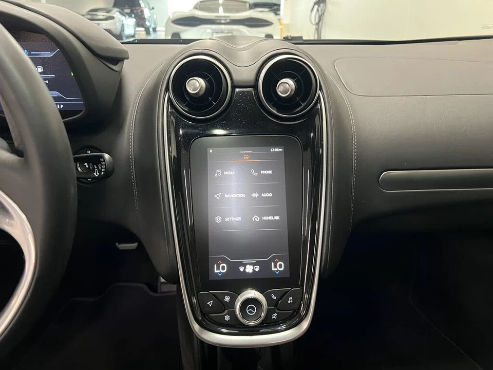 2023 McLaren GT - Image 21 of 26