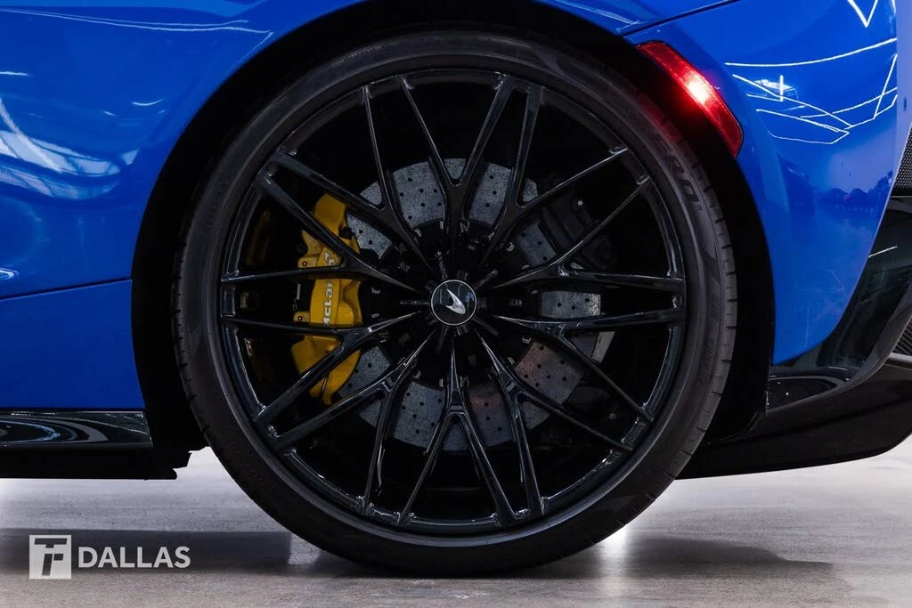 2023 McLaren GT - Image 7 of 31
